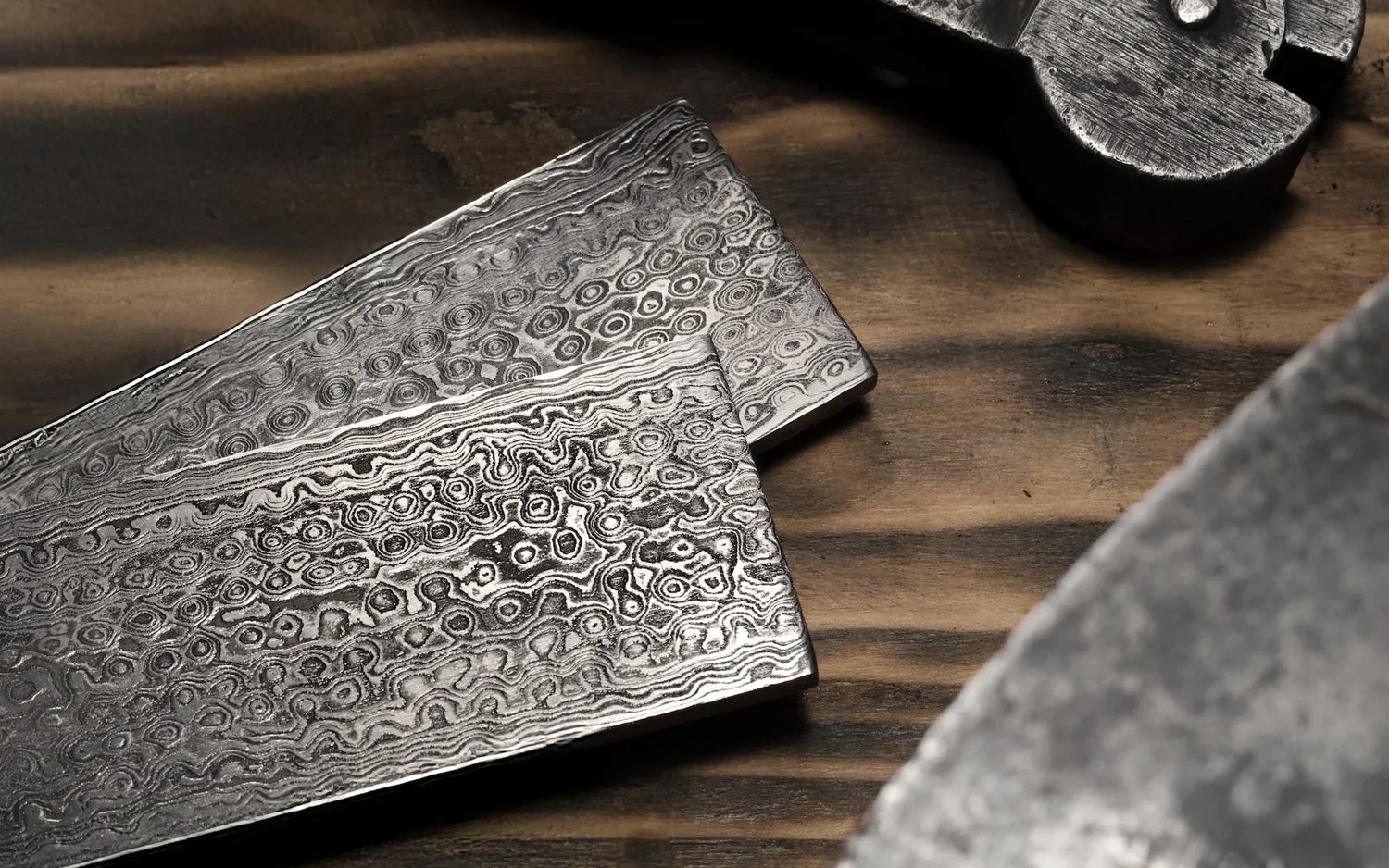Stal damasceńska: Sztuka kowalstwa