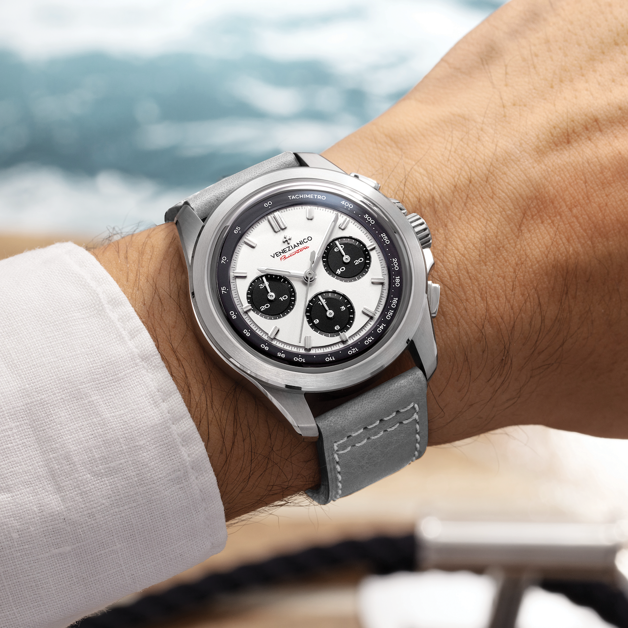 Zegarek Venezianico Bucintoro Tricompax 8221510C 42 mm z